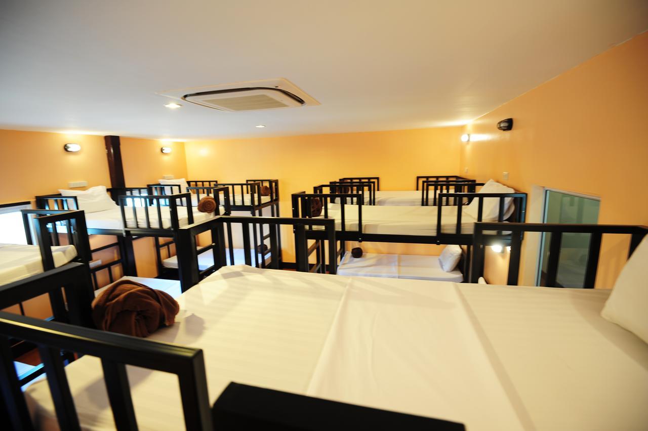 Twin Palms Hostel Phi Phi Buitenkant foto