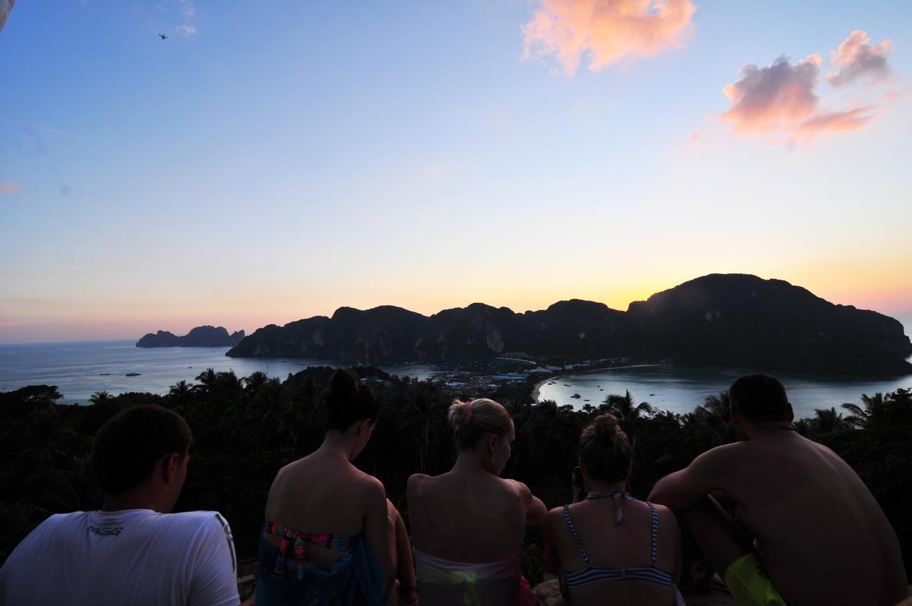Twin Palms Hostel Phi Phi Buitenkant foto